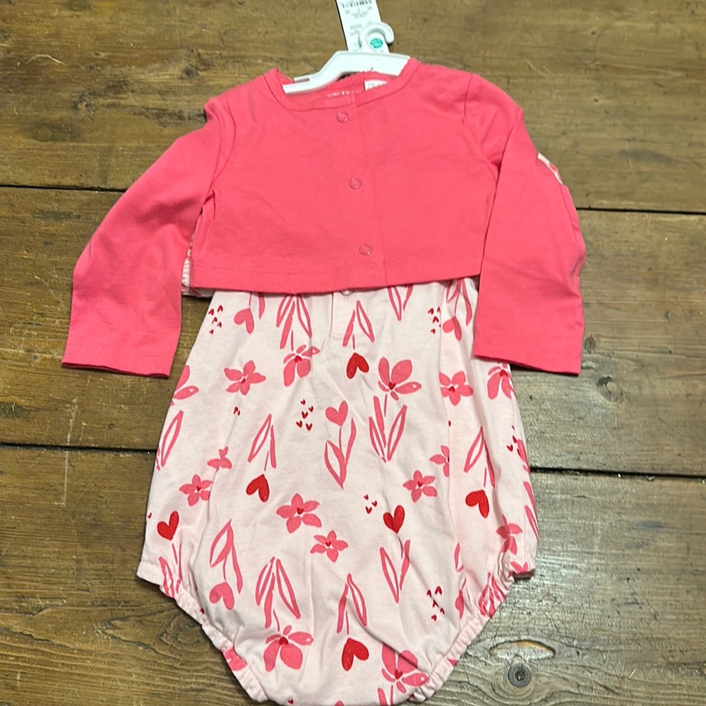 NWT 2 Piece Set